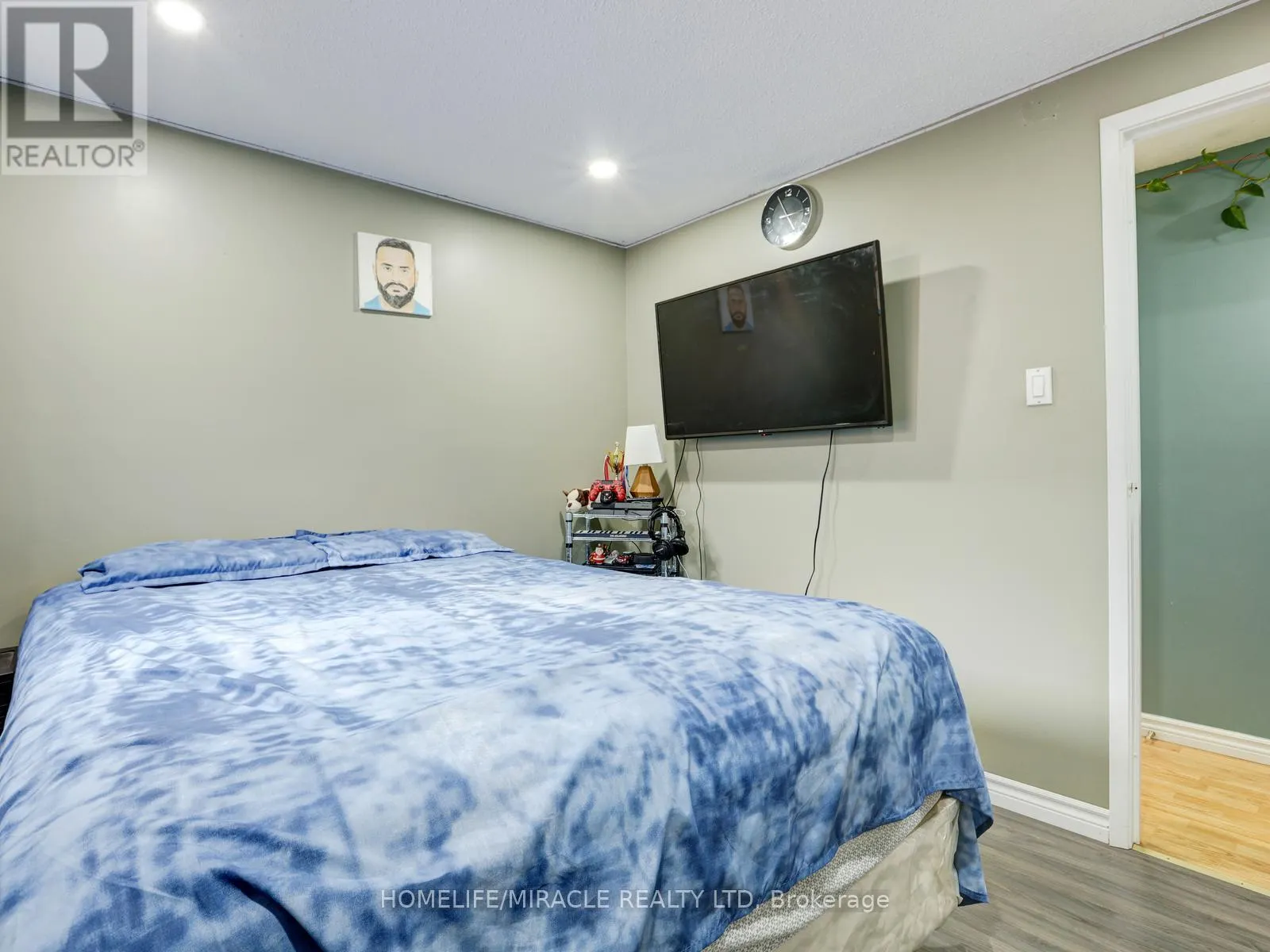 128 MACATEE PLACE
