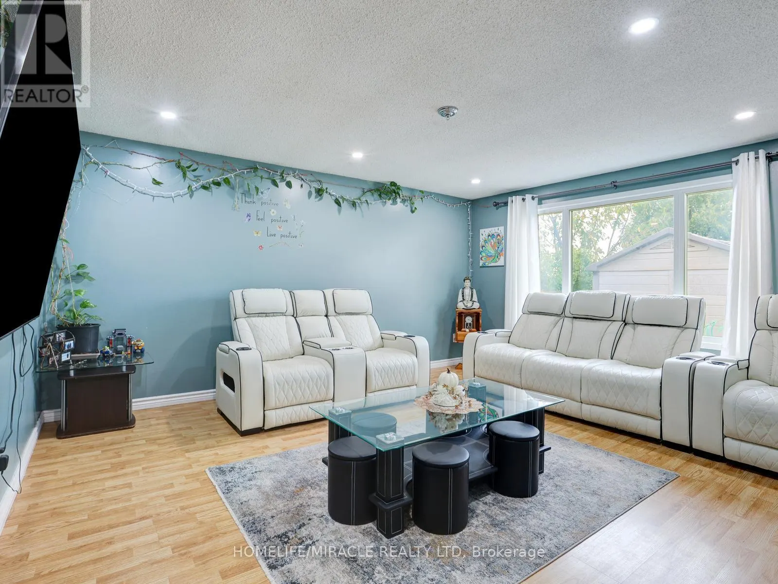128 MACATEE PLACE