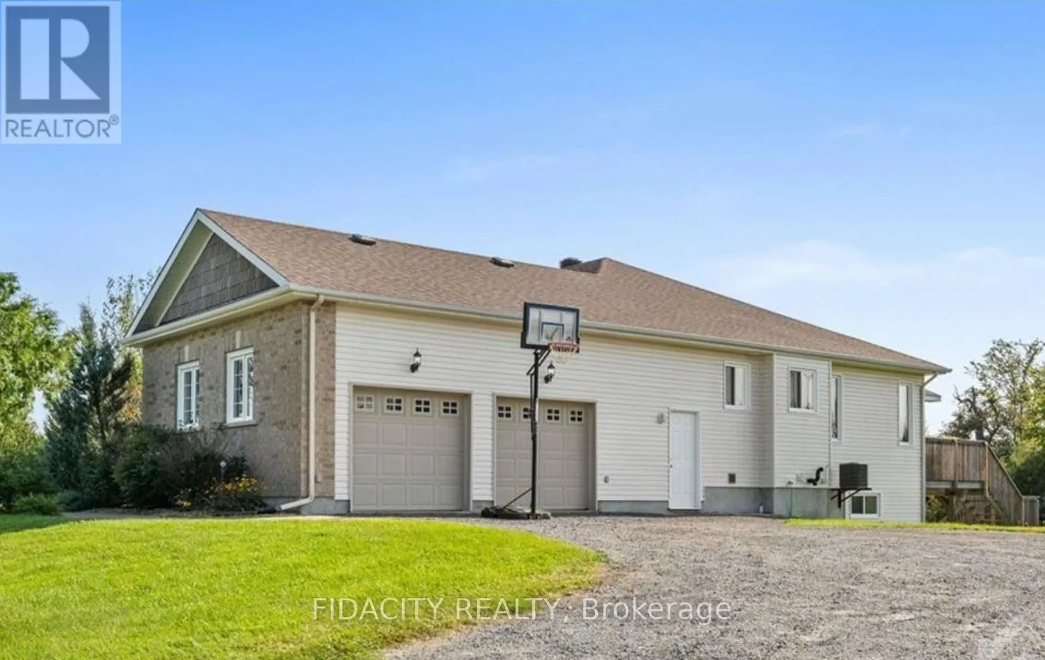 16 CANADIAN DRIVE