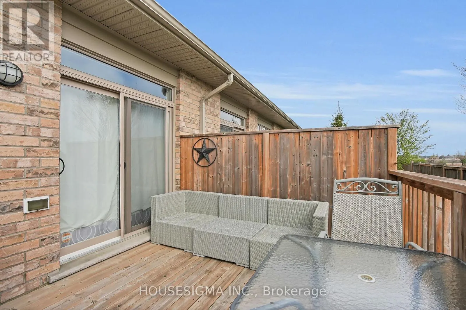 123 - 2250 BUROAK DRIVE, #123