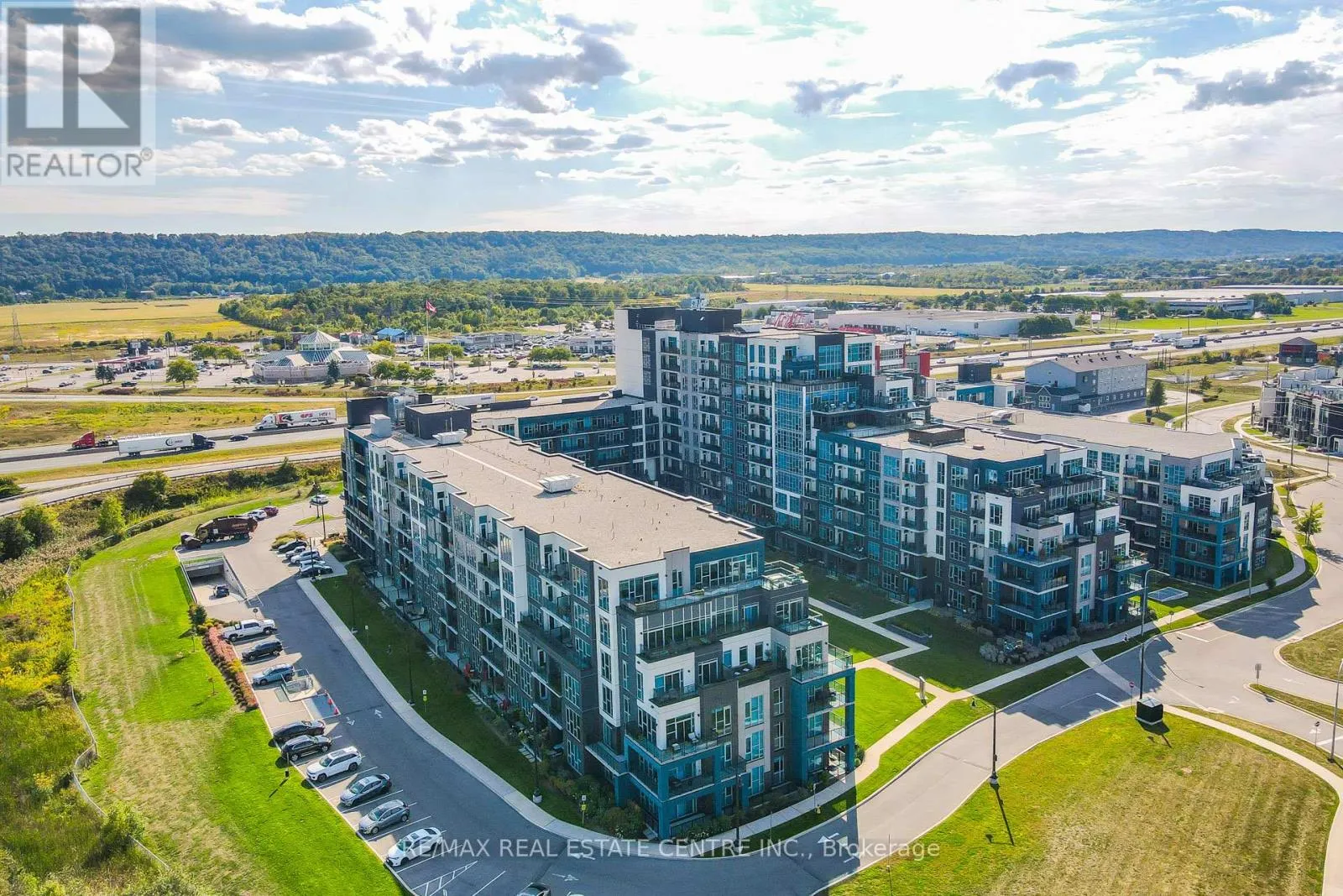 402 - 16 CONCORD PLACE