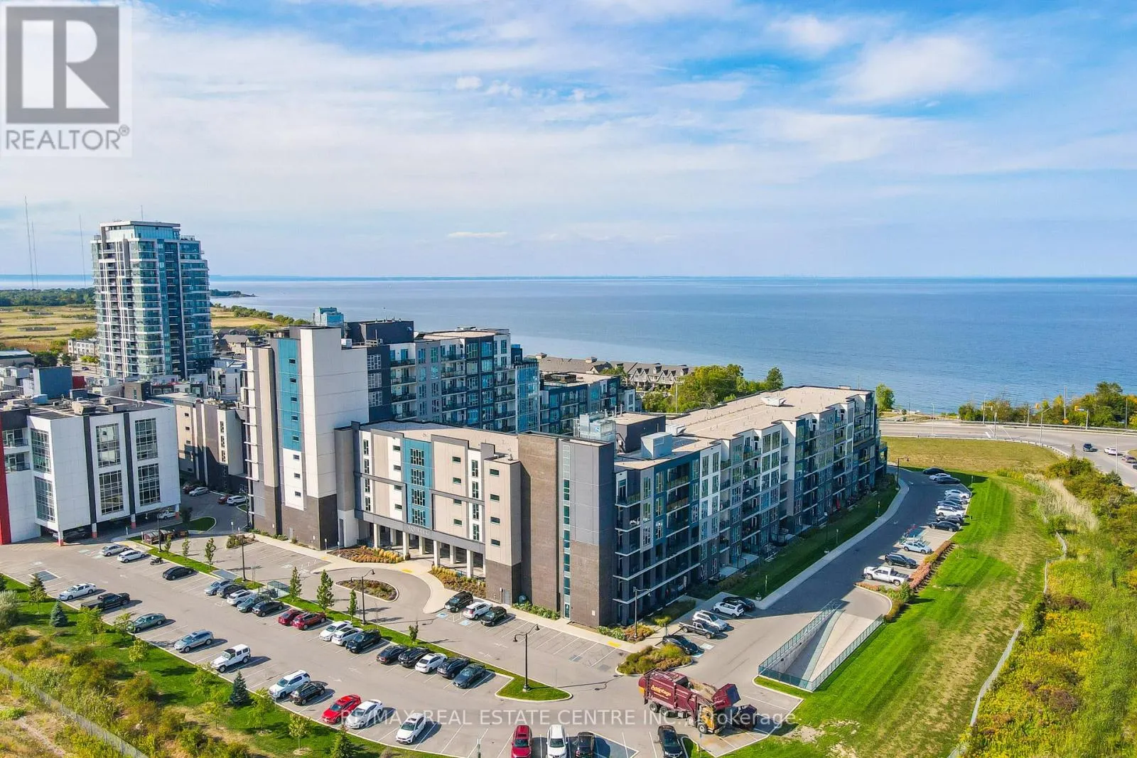402 - 16 CONCORD PLACE