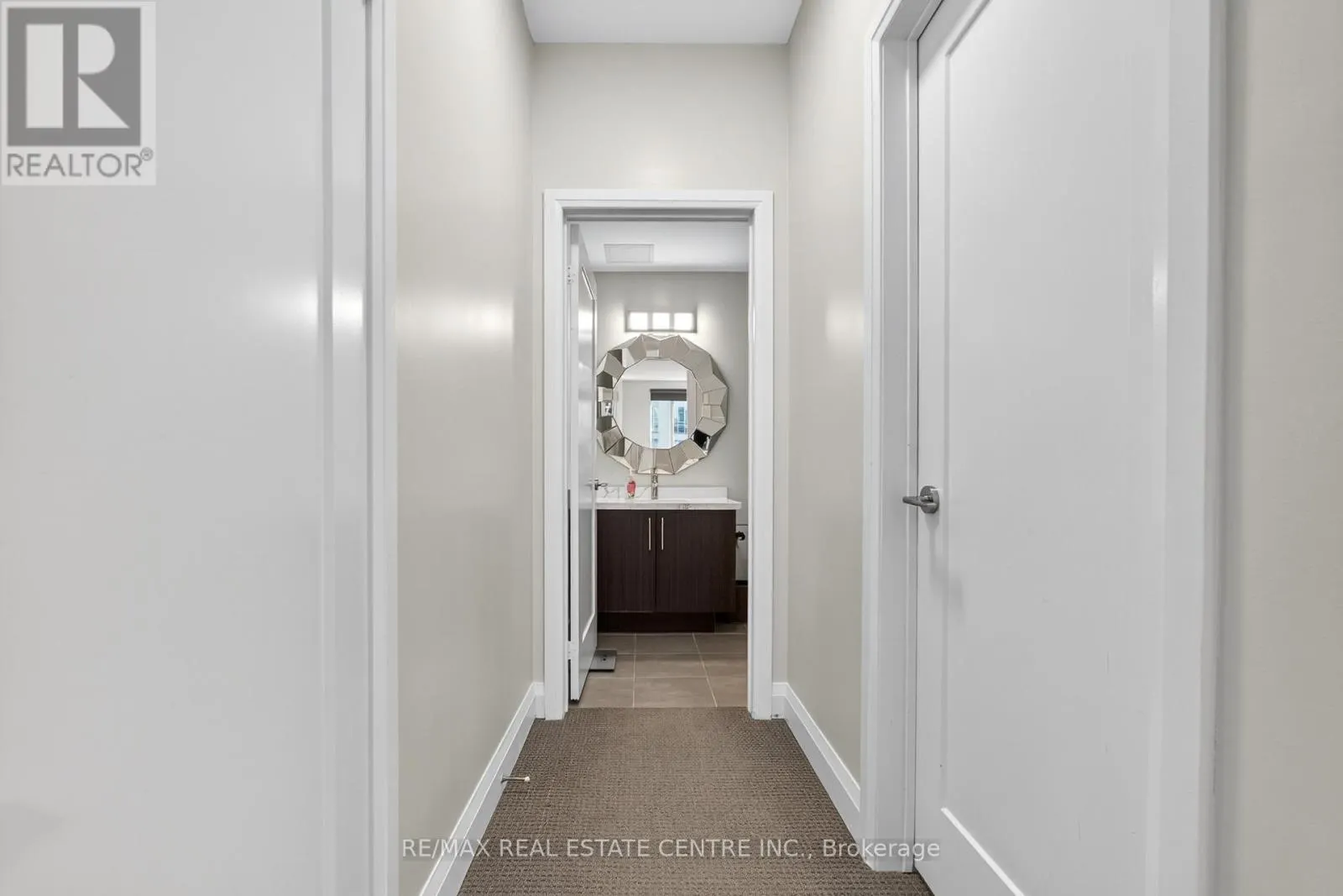 402 - 16 CONCORD PLACE