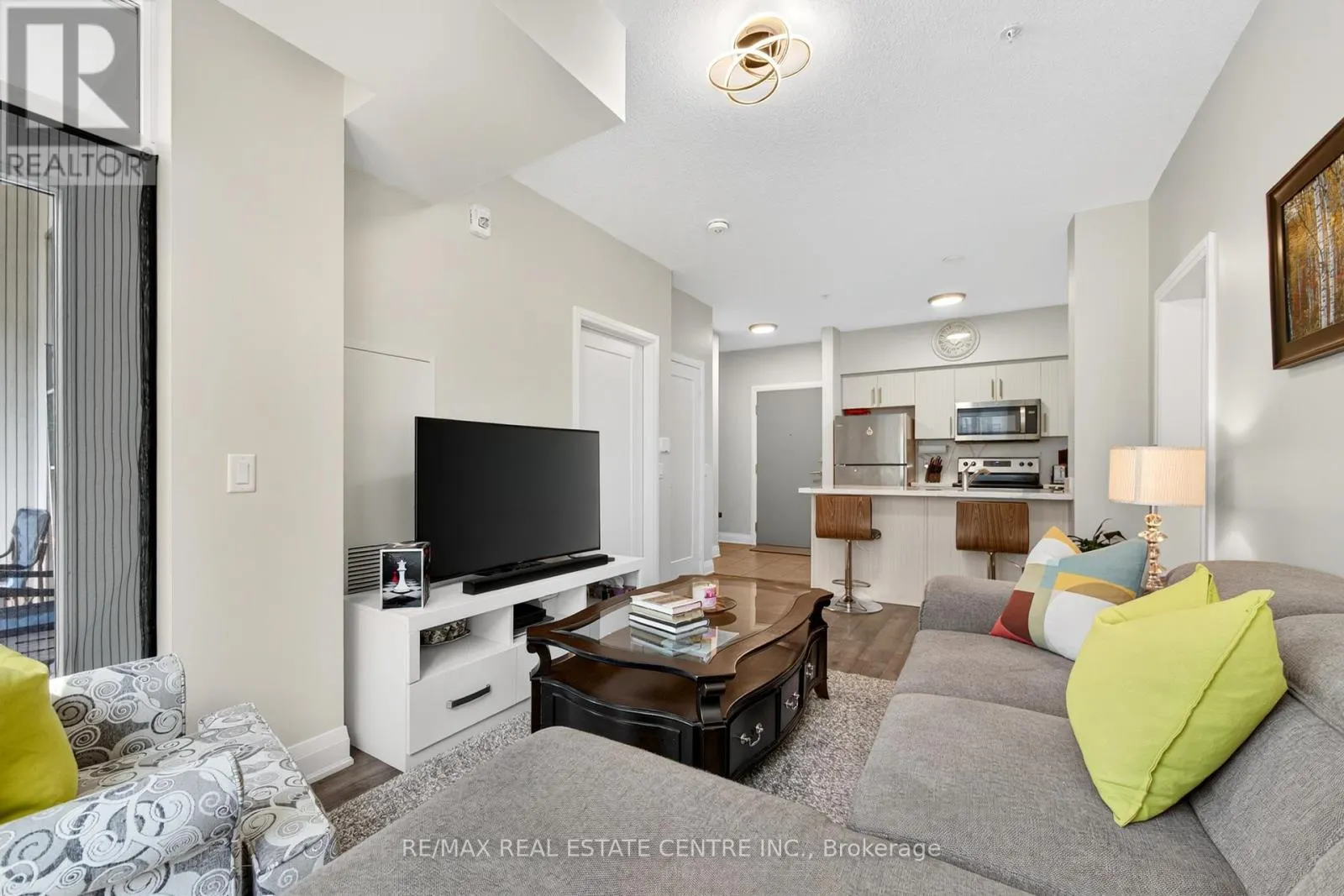 402 - 16 CONCORD PLACE