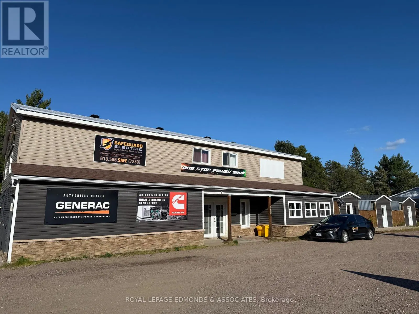2551 PETAWAWA BOULEVARD