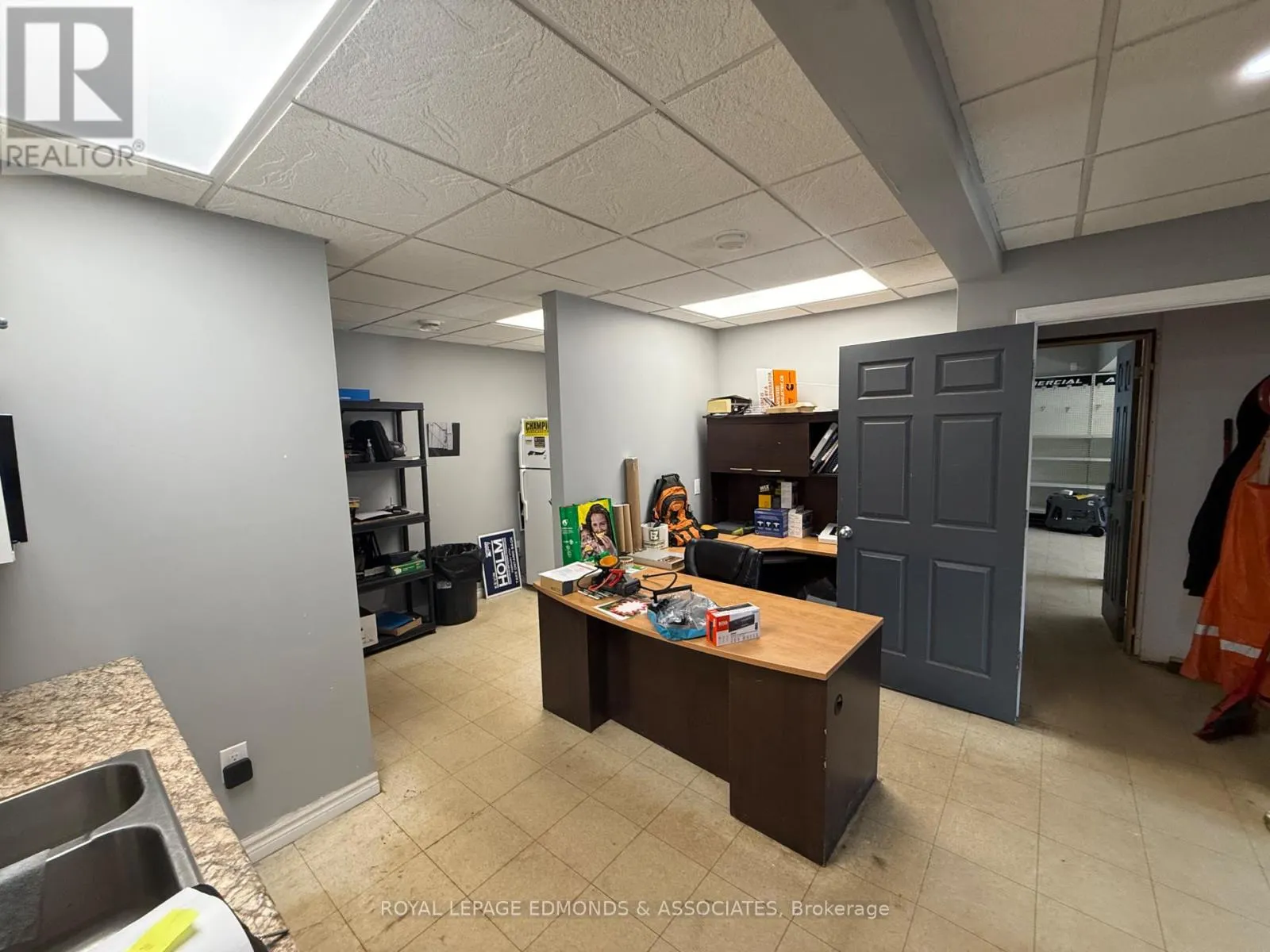 2551 PETAWAWA BOULEVARD