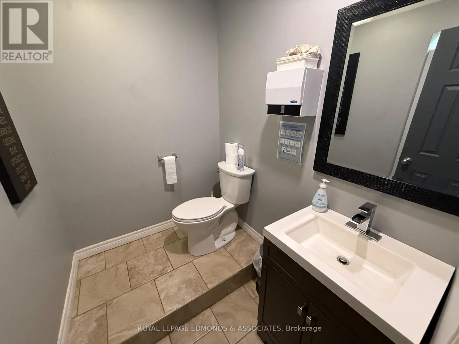 2551 PETAWAWA BOULEVARD