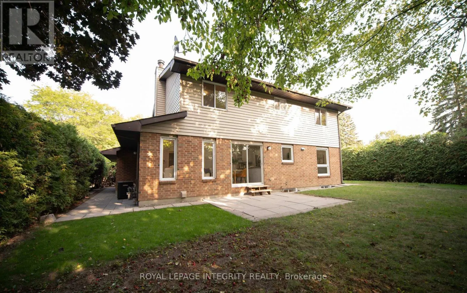 17 MCCLURE CRESCENT