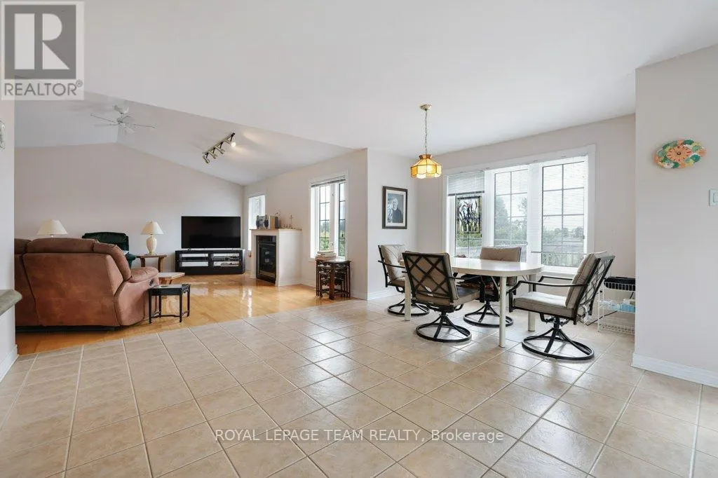 2120 TRAILWOOD DRIVE