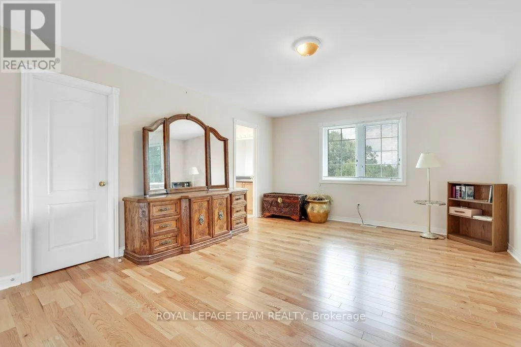 2120 TRAILWOOD DRIVE