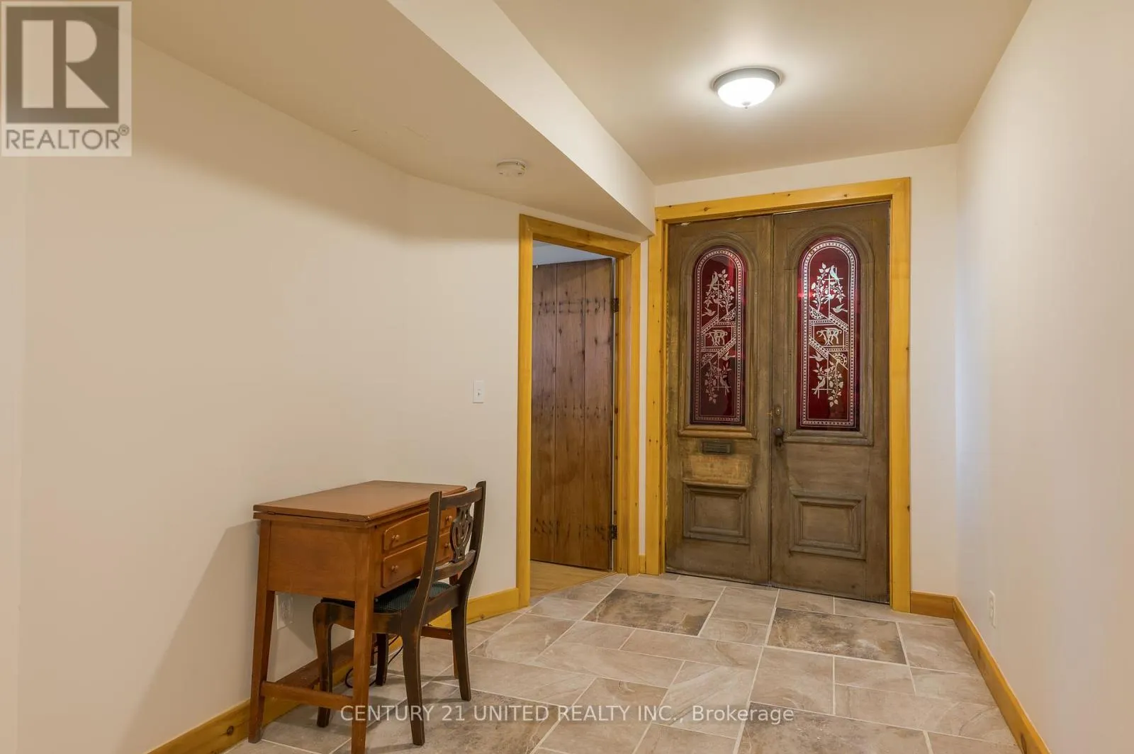 3069 CLEAR LAKE ROAD W