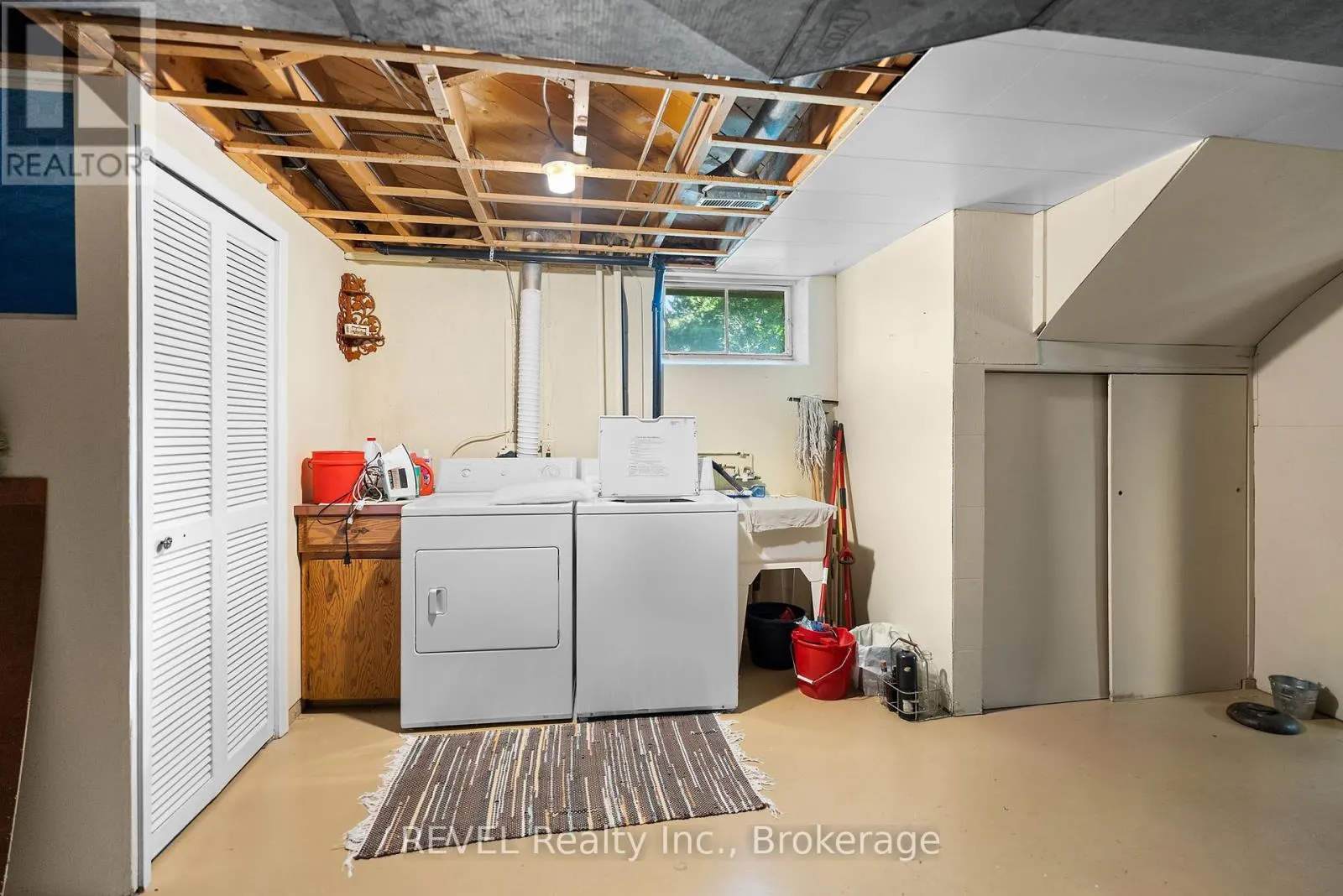 5548 HODGSON AVENUE