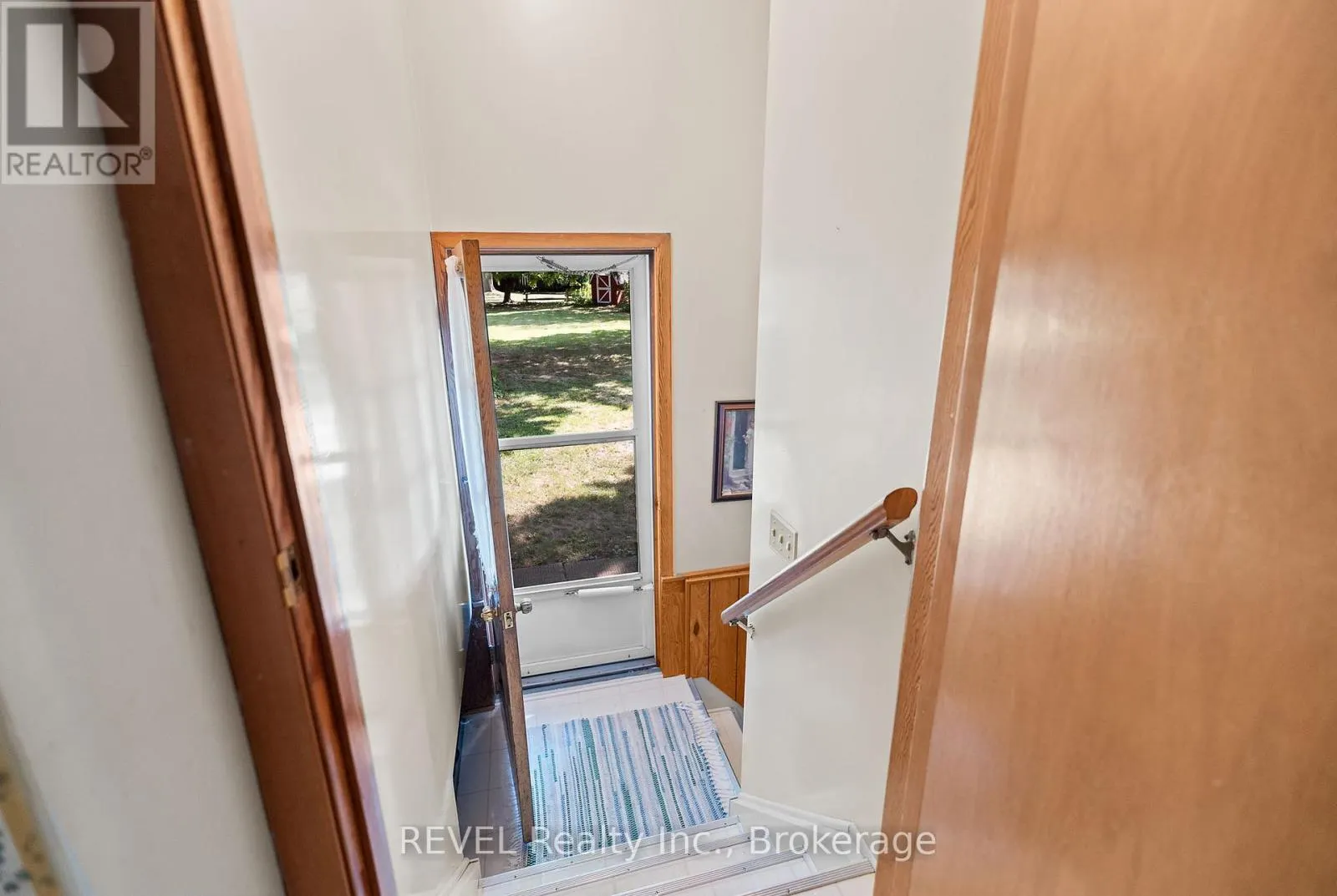 5548 HODGSON AVENUE