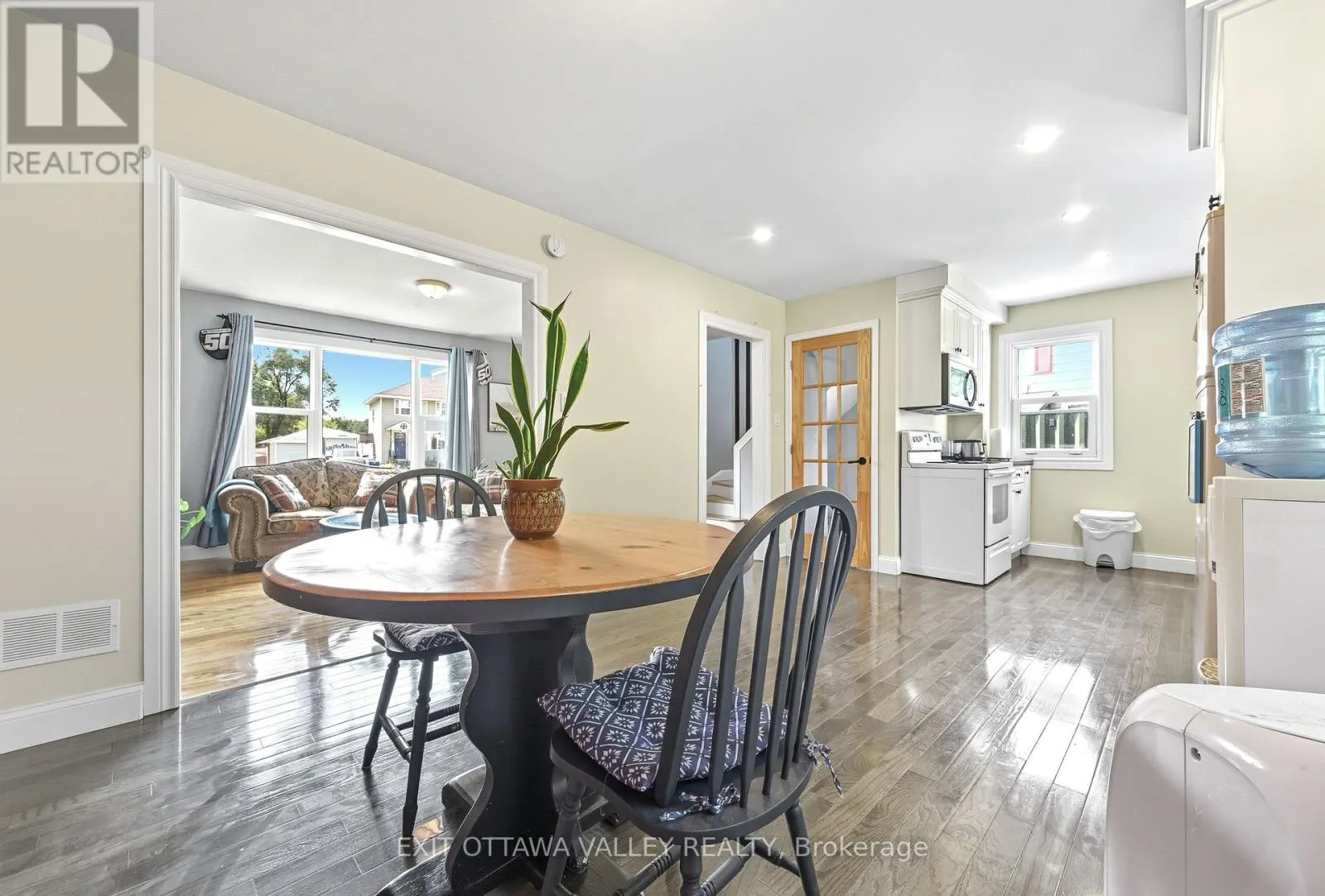 6 FARADAY CRESCENT