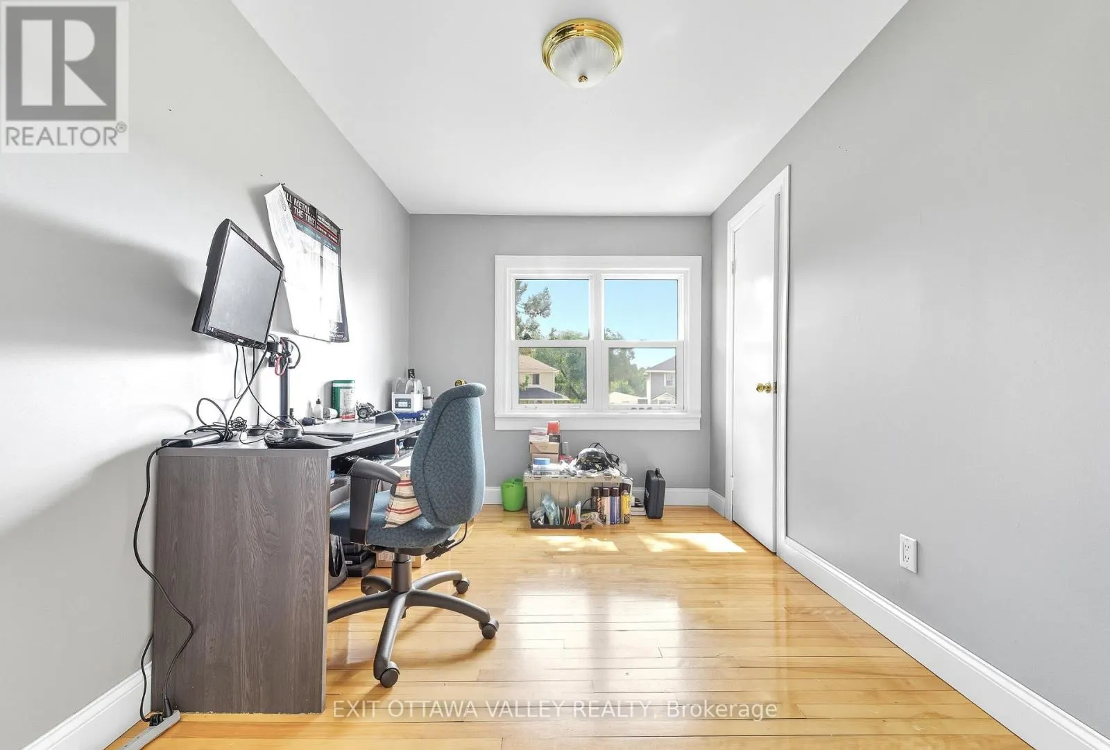 6 FARADAY CRESCENT