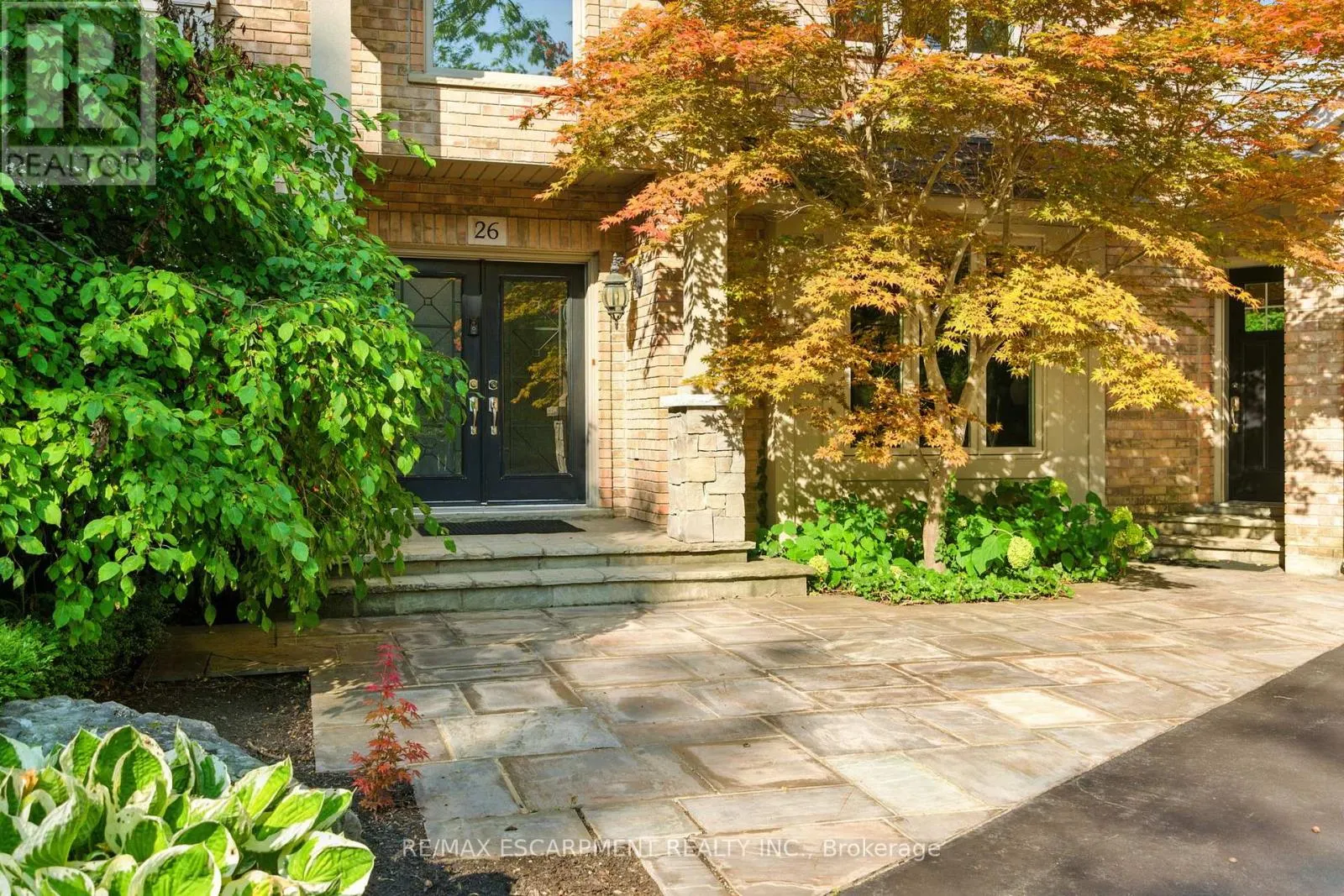 26 PARKSHORE PLACE