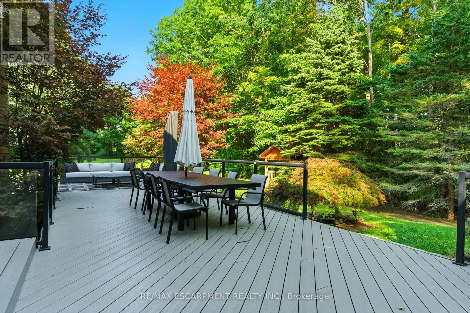 26 PARKSHORE PLACE