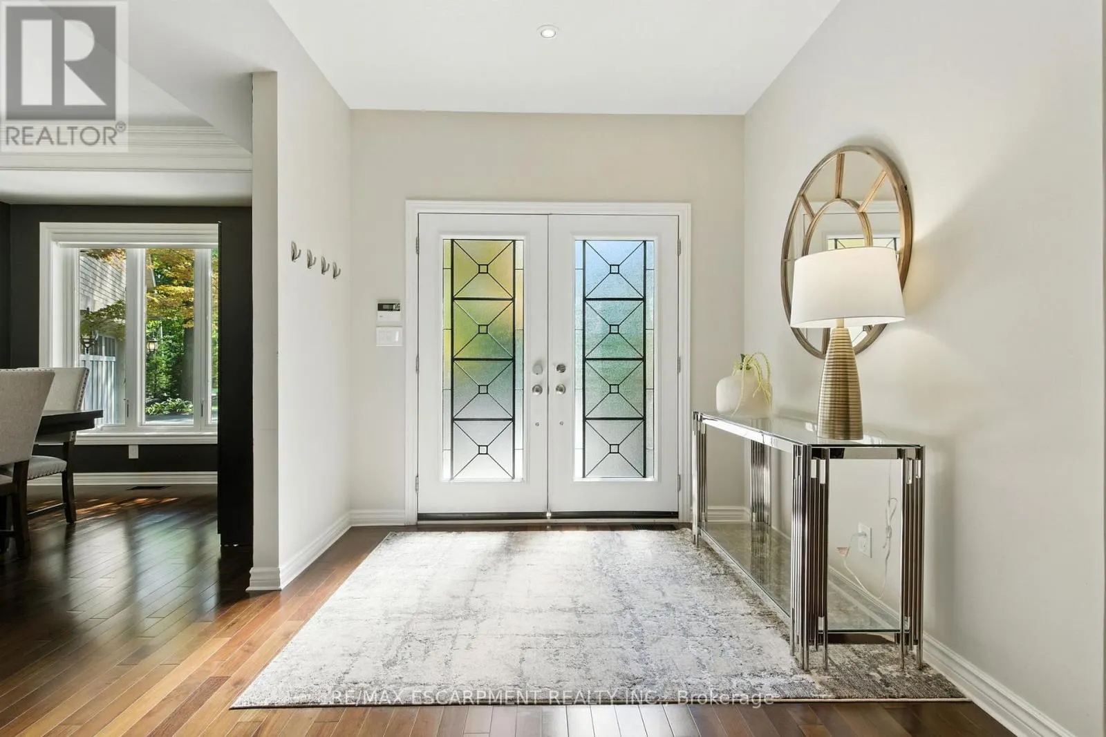 26 PARKSHORE PLACE