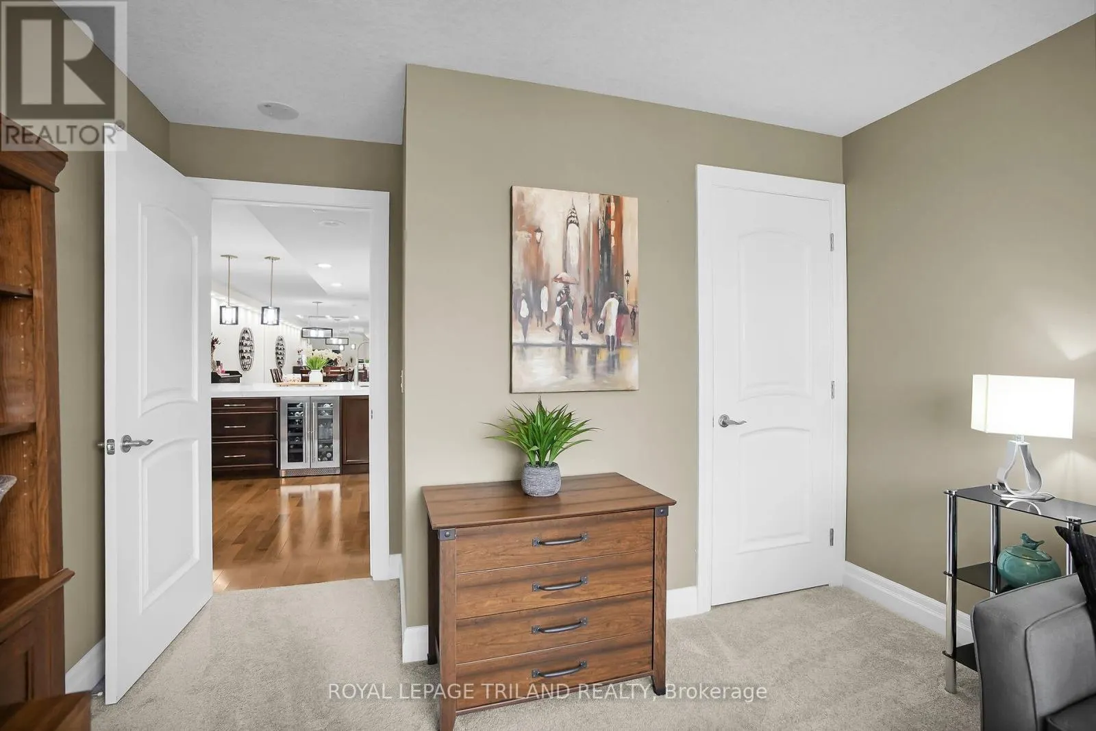 1206 - 250 PALL MALL STREET, #1206