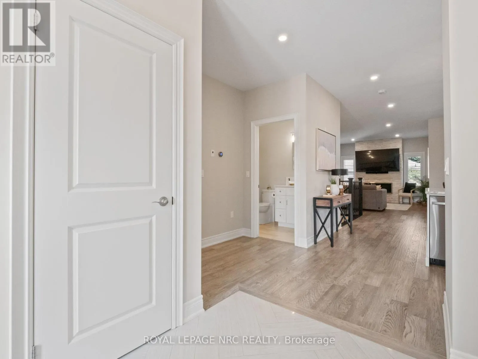 110 NORTH VALLEY DRIVE