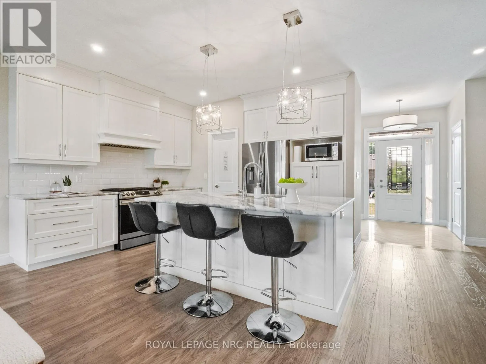 110 NORTH VALLEY DRIVE