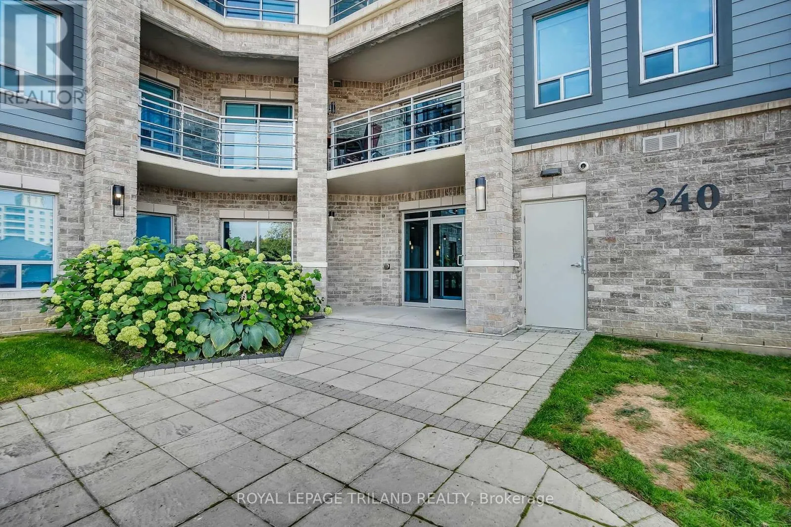 401 - 340 SUGARCREEK TRAIL, #401