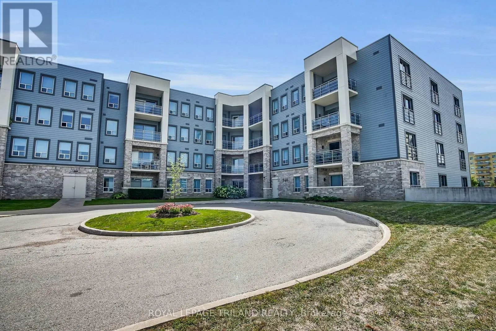 401 - 340 SUGARCREEK TRAIL, #401