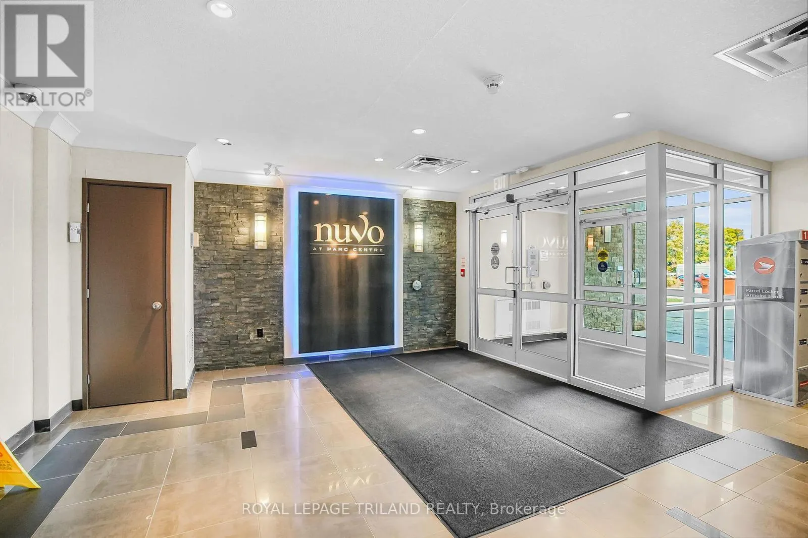 401 - 340 SUGARCREEK TRAIL, #401