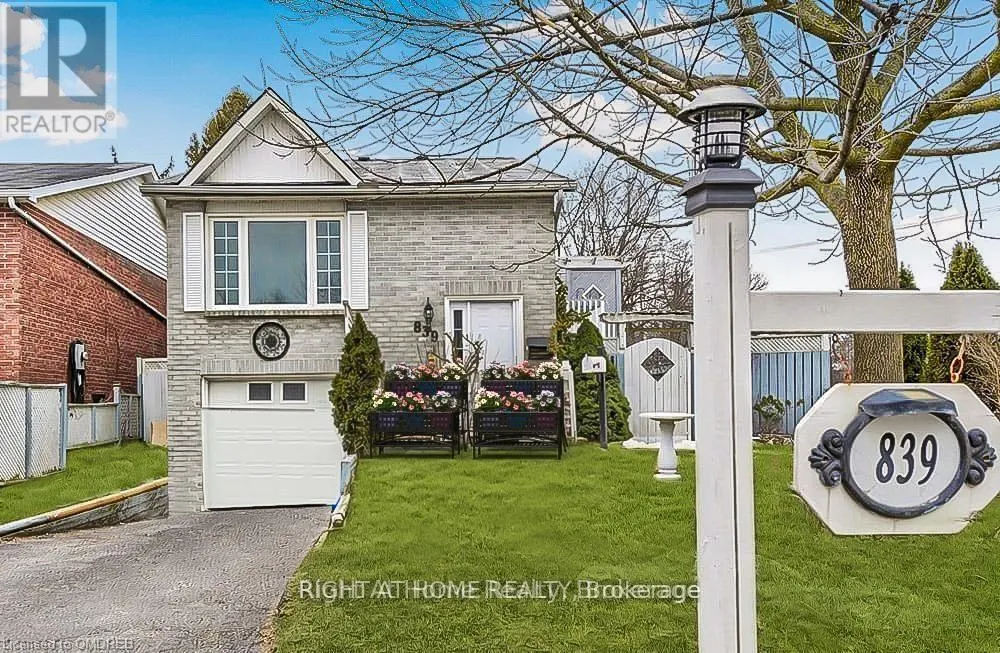 839 MOUNTAIN ASH ROAD W
