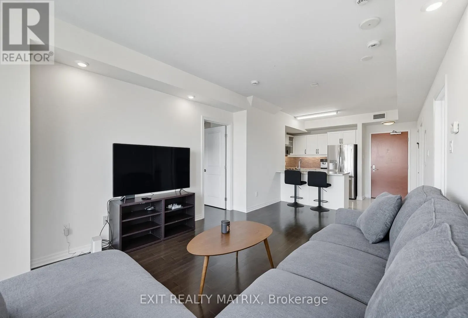 2803 - 195 BESSERER STREET