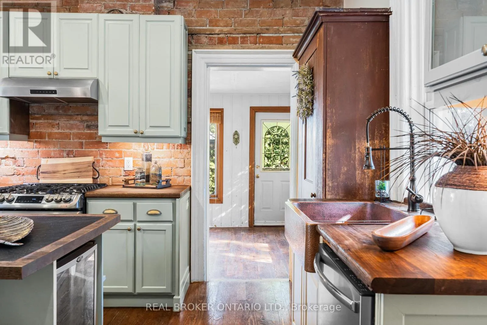 74 LAKE AVENUE W