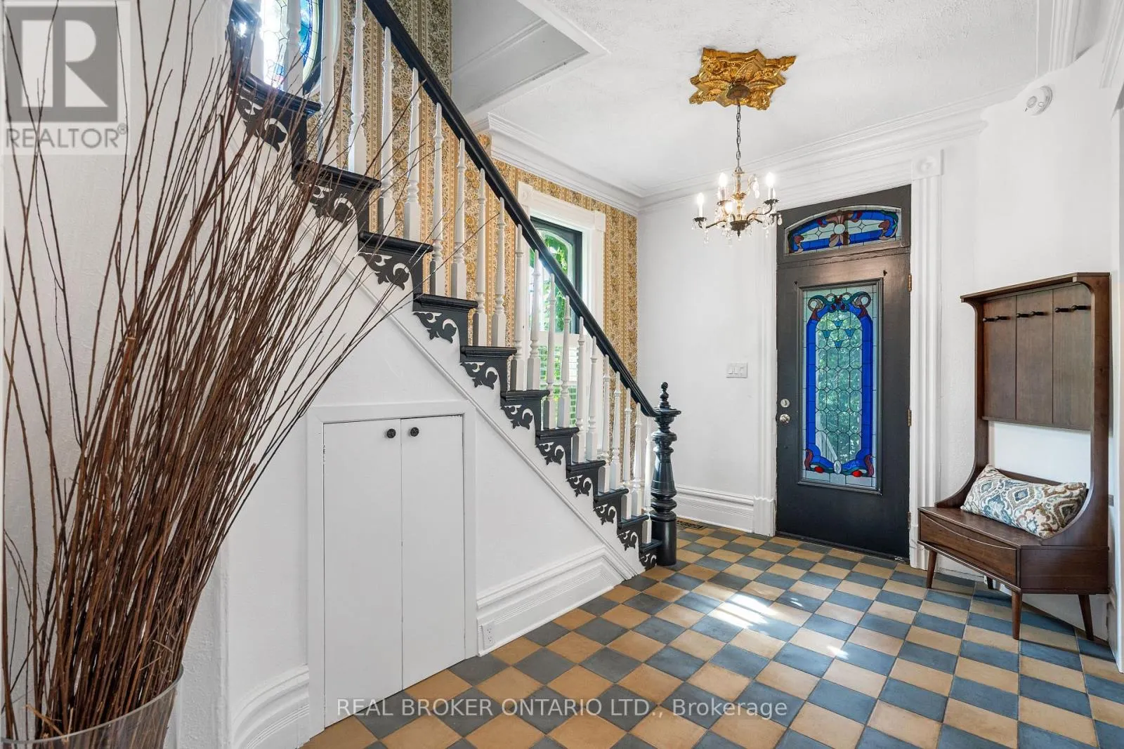 74 LAKE AVENUE W