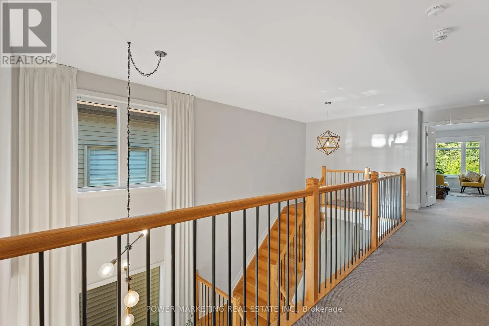 537 COMPASS STREET