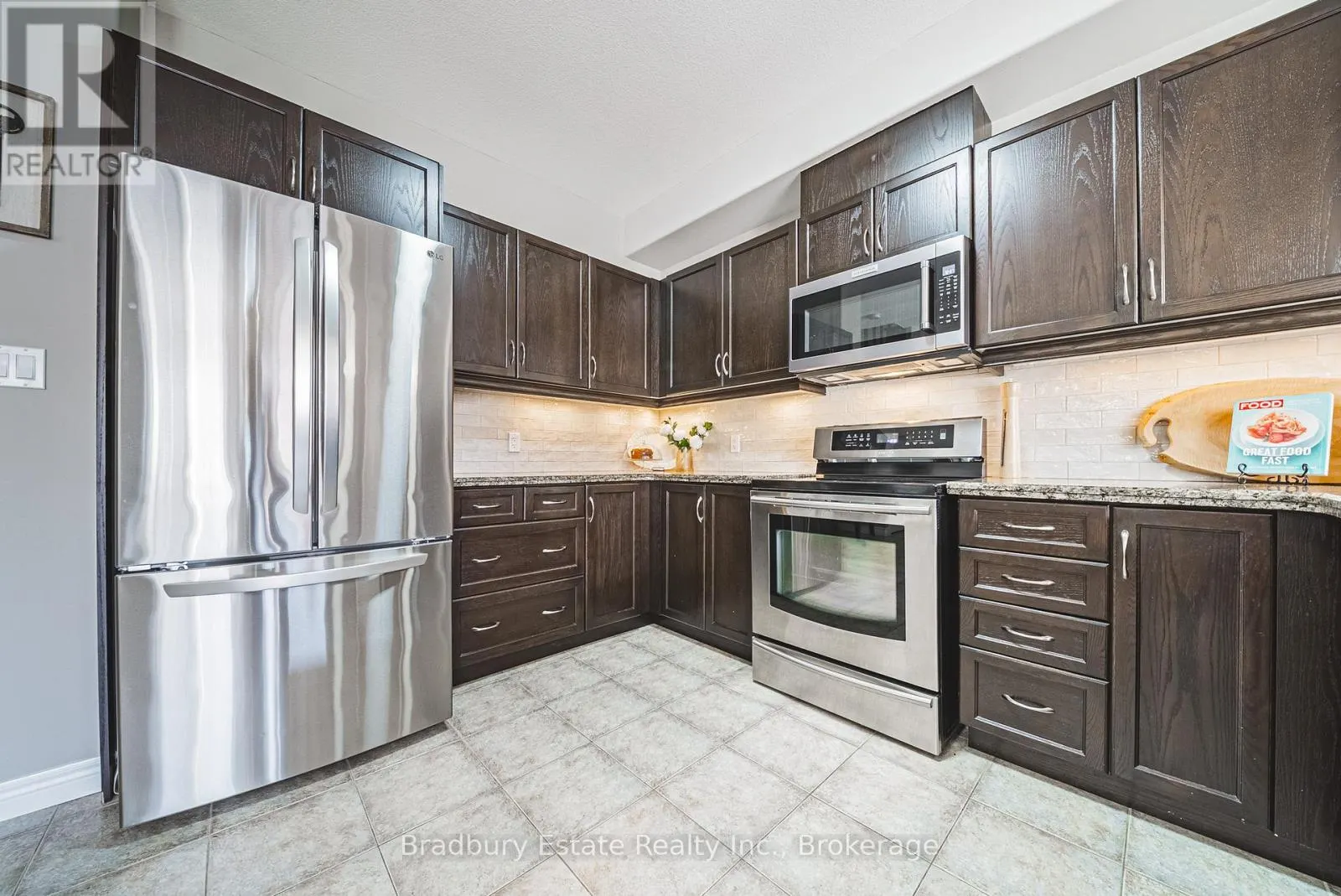 42 FALL FAIR WAY