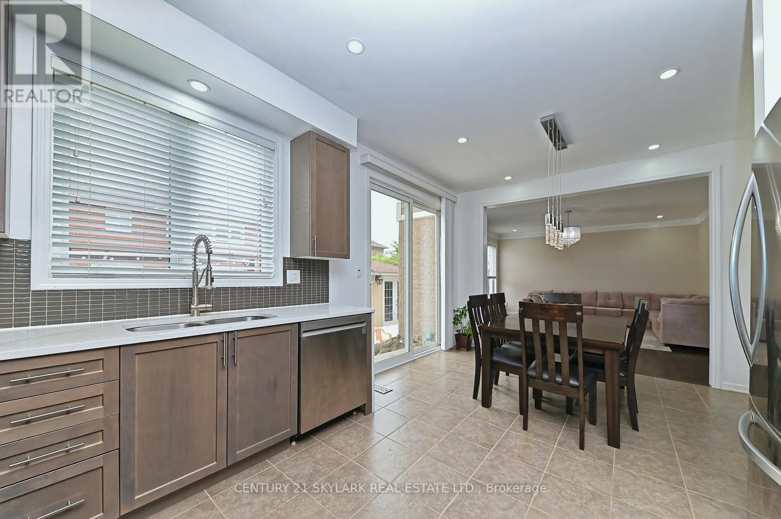 24 DALTON DRIVE