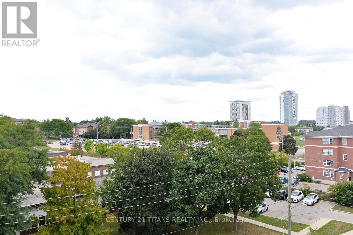 G405 - 275 LARCH STREET