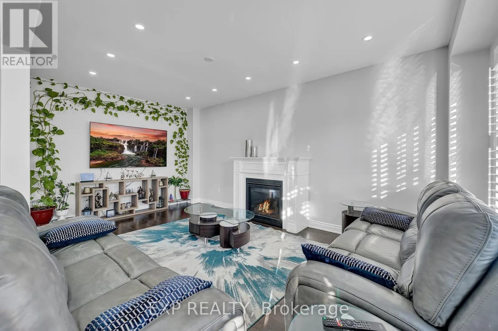 146 WHITTINGTON DRIVE