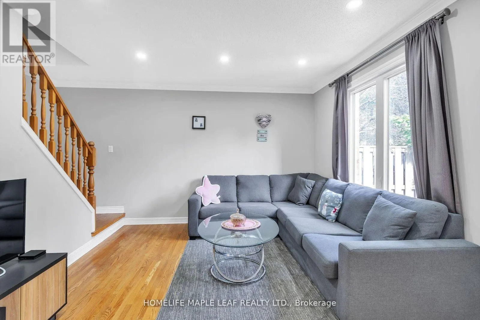 28 - 308 CONWAY DRIVE