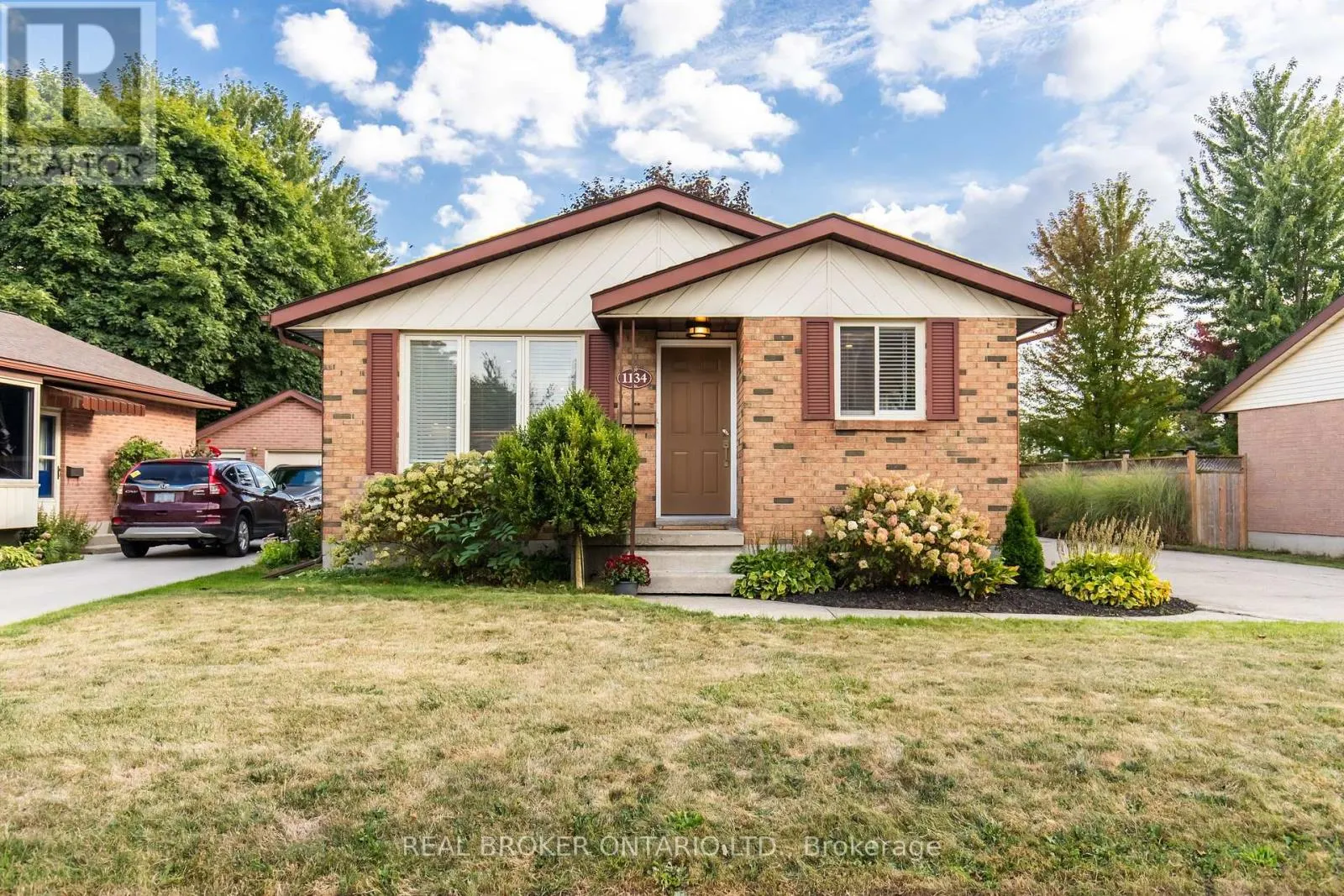 1134 MOHAWK STREET