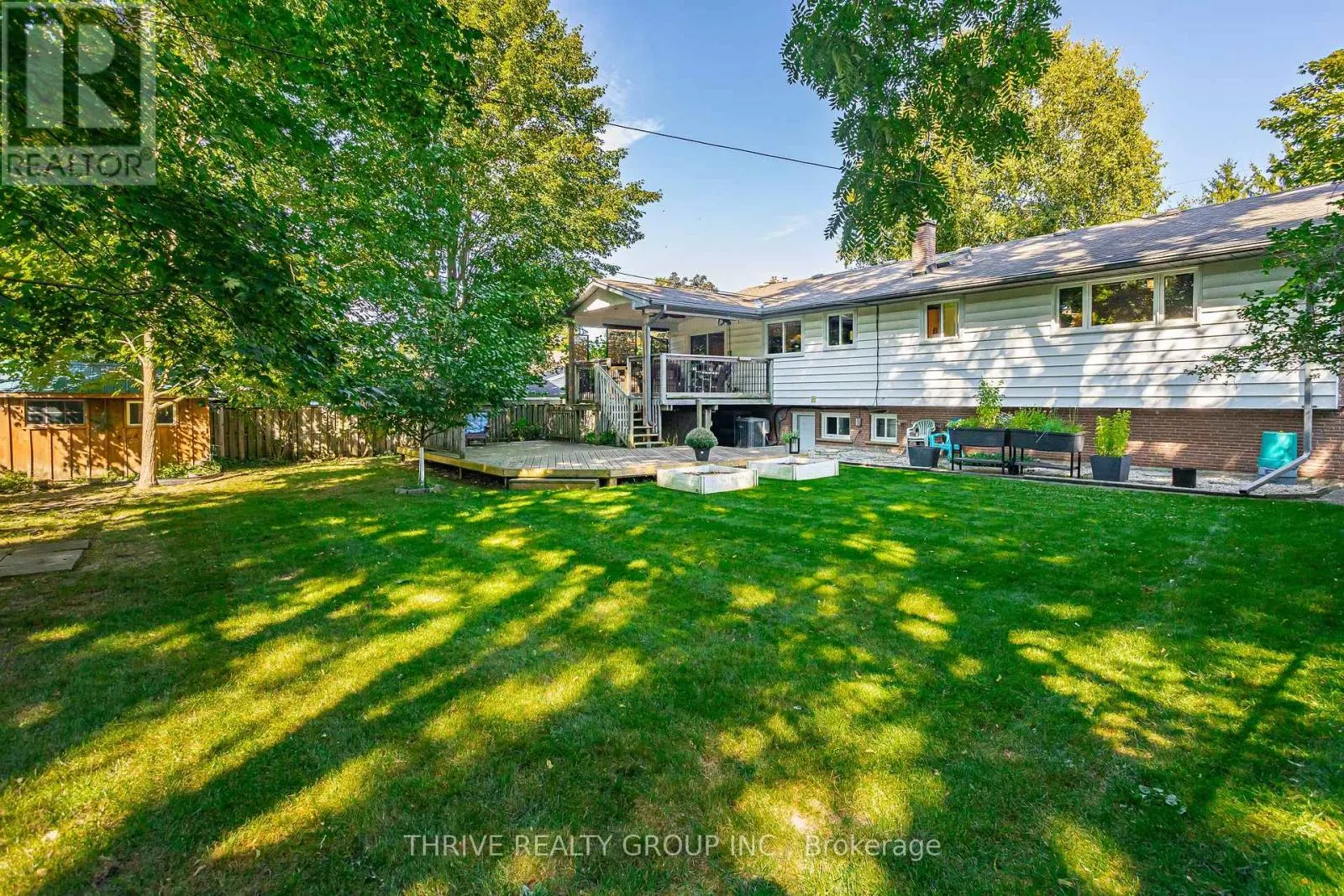 1284 WAYNE ROAD