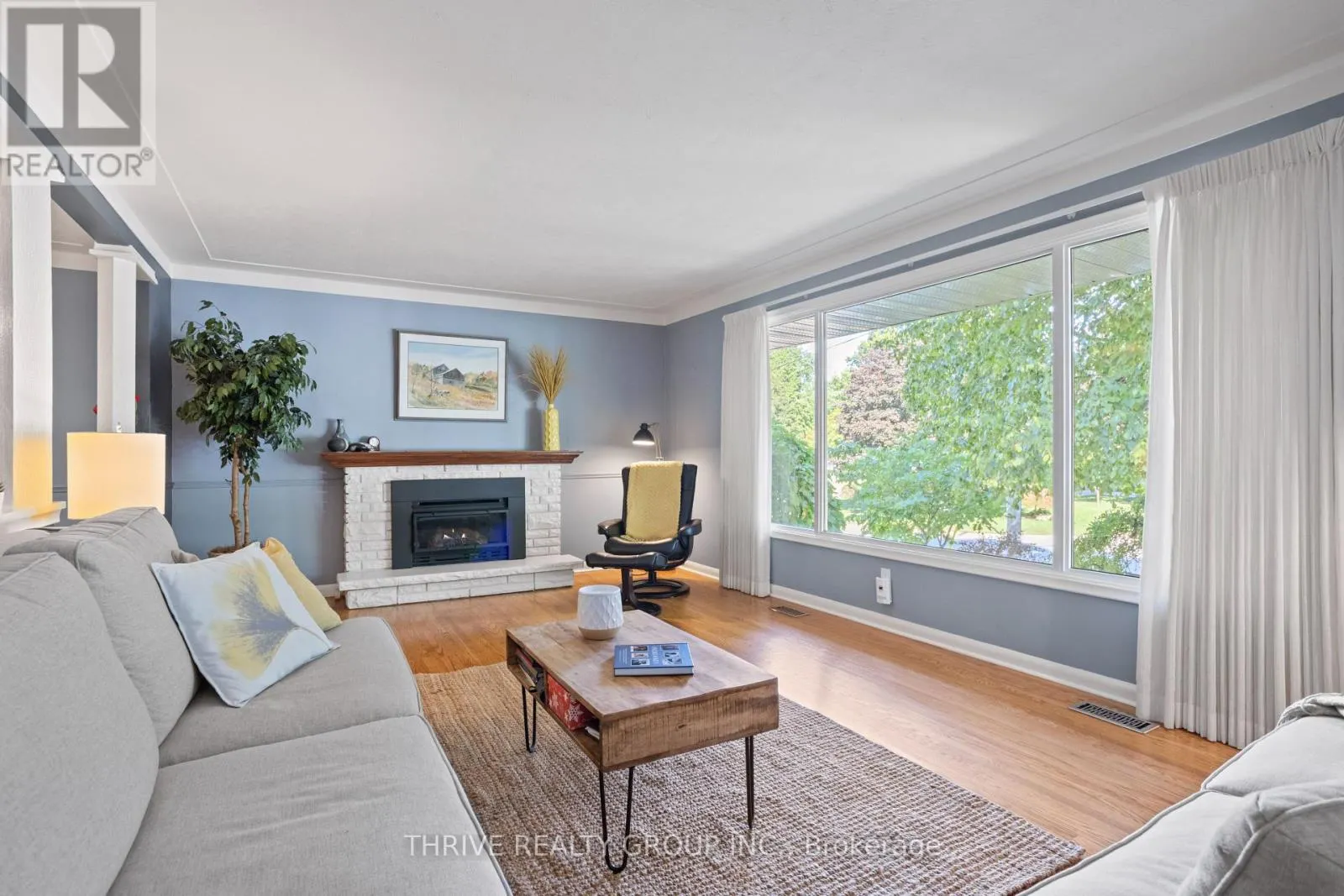 1284 WAYNE ROAD