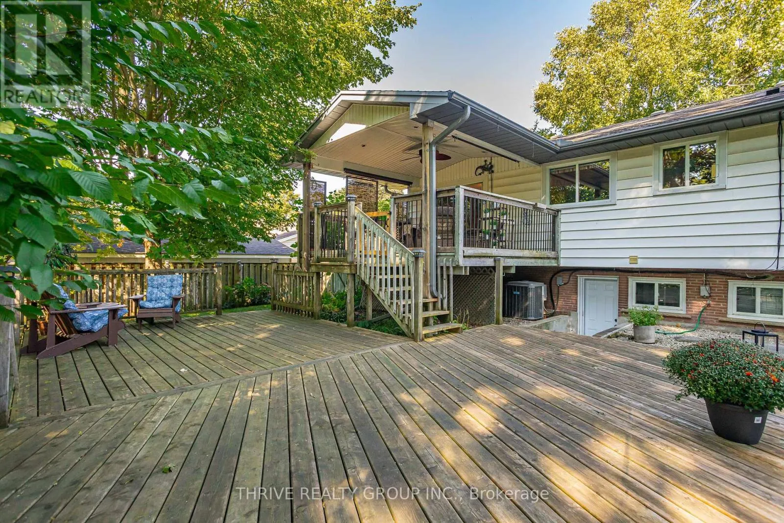 1284 WAYNE ROAD