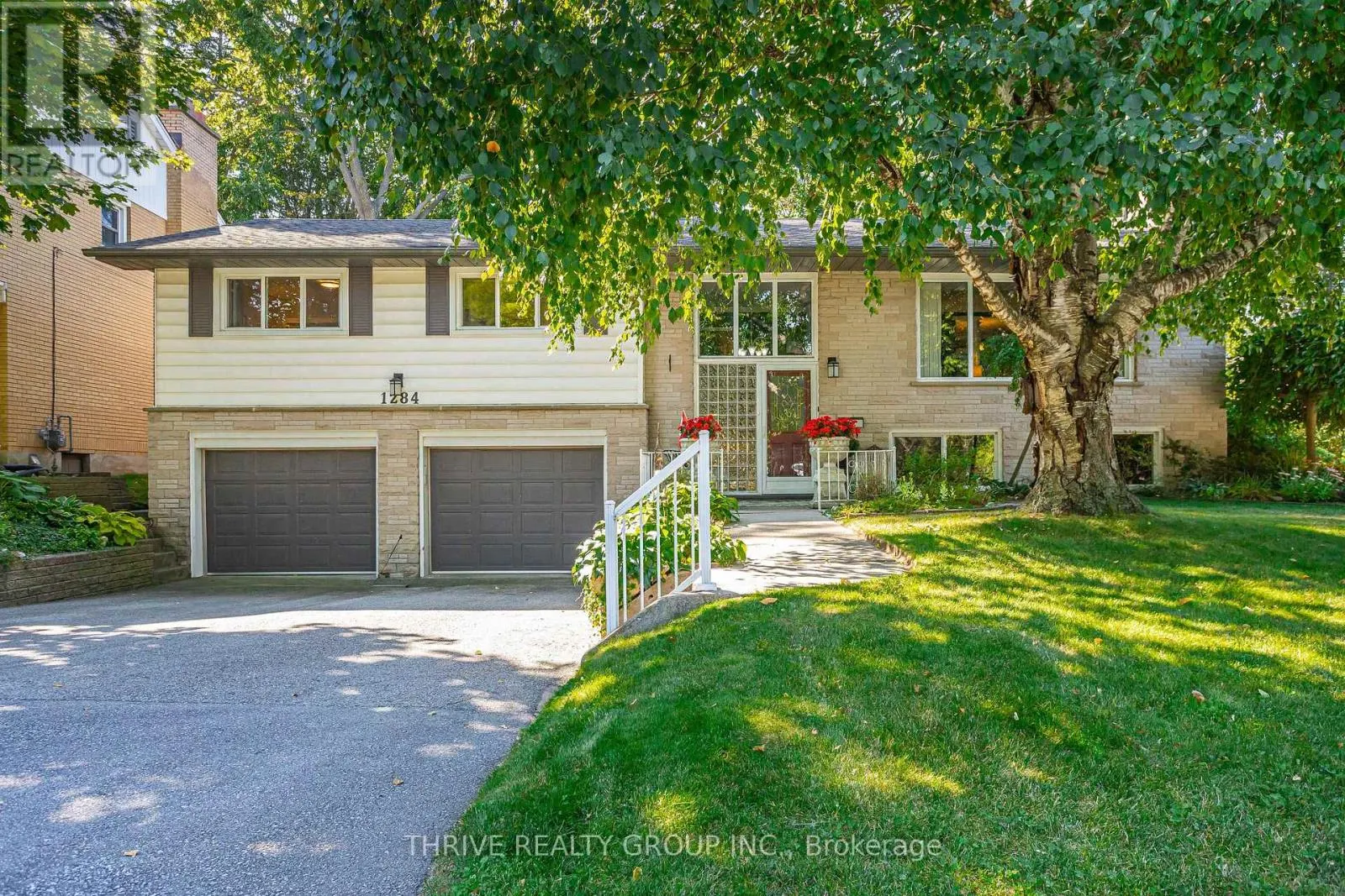 1284 WAYNE ROAD