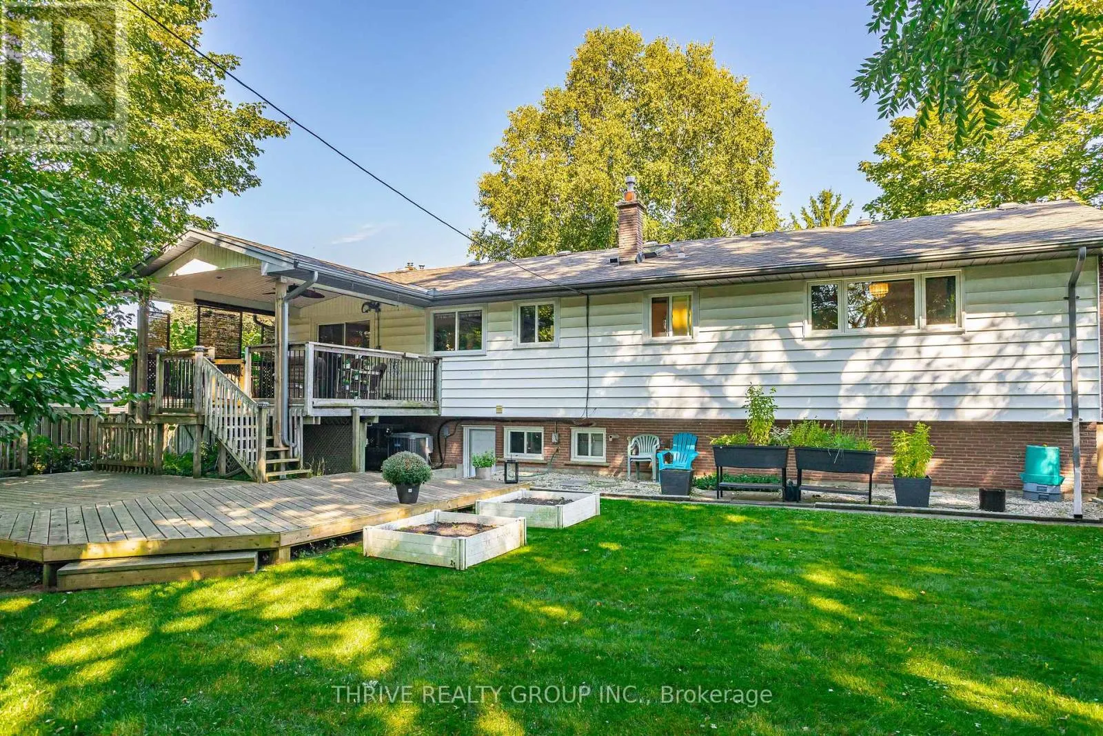 1284 WAYNE ROAD
