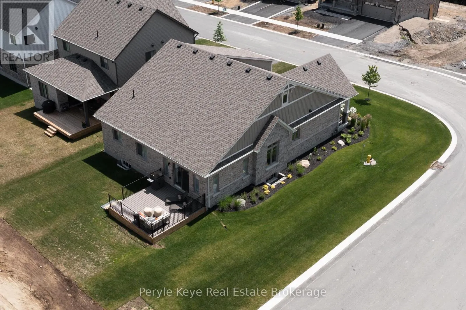 14 CHARLES MORLEY BOULEVARD