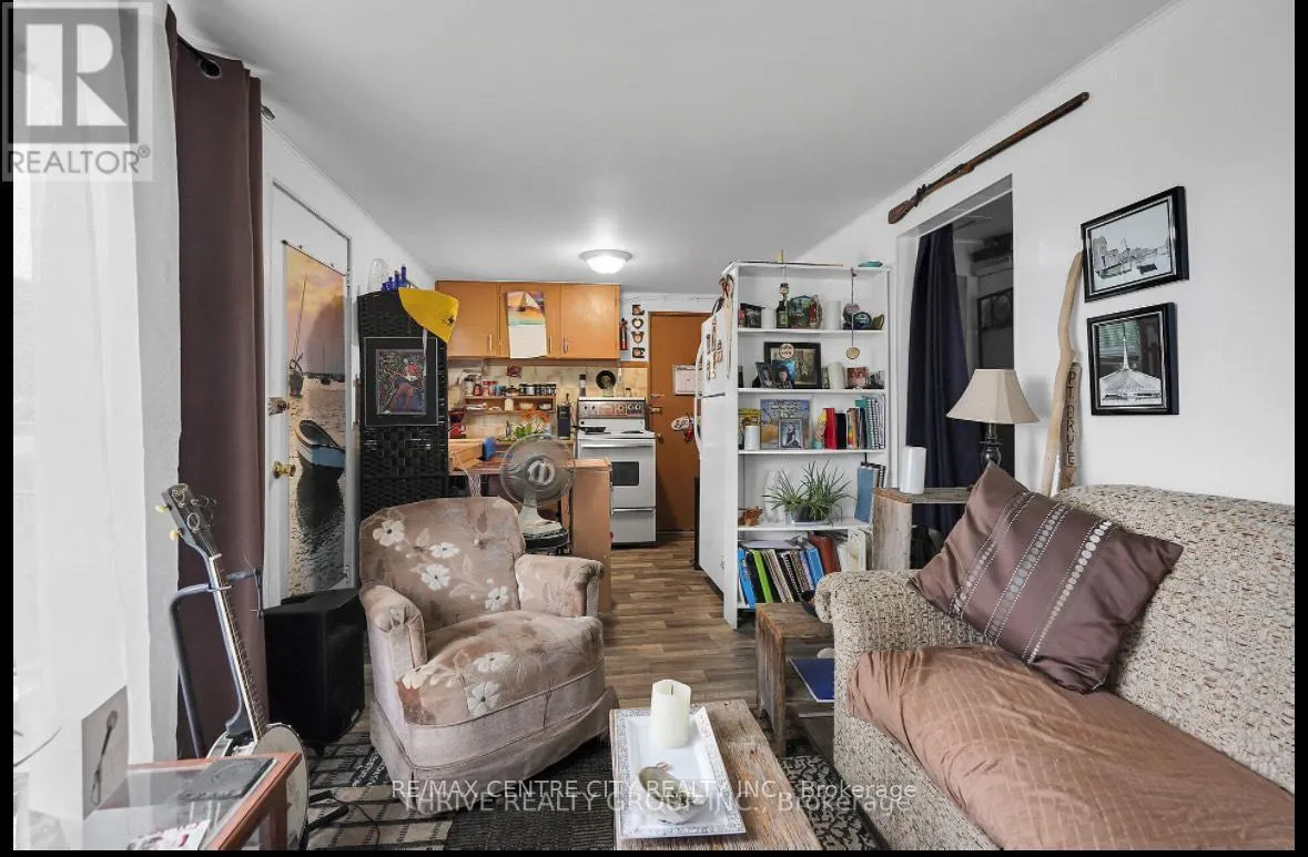 2 - 49364 DEXTER LINE, #2