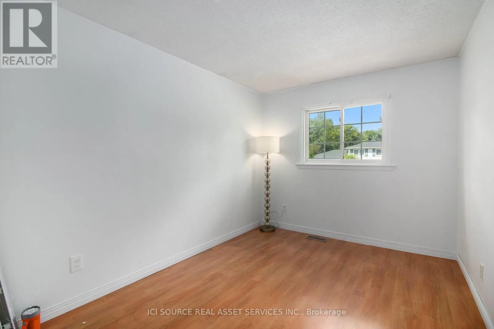 31 WEDGEWOOD CRESCENT
