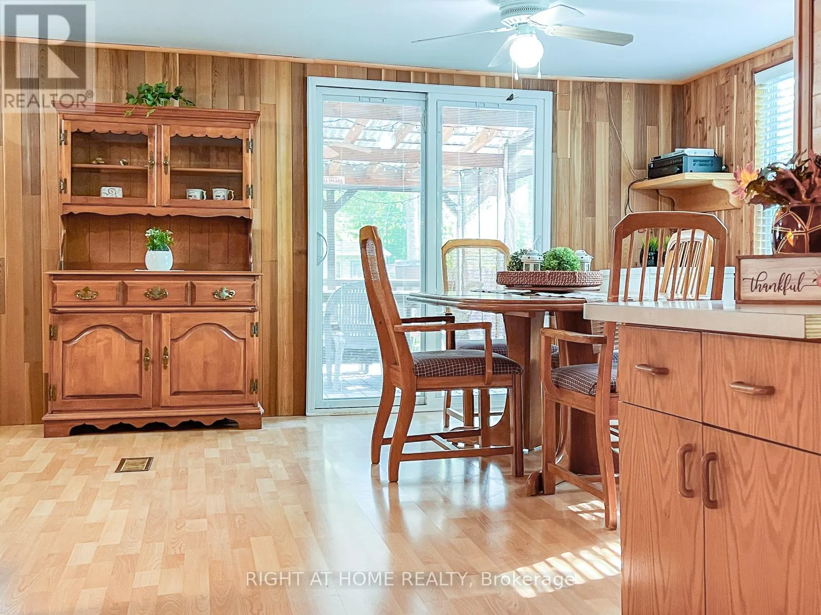 137 TRILLIUM TRAIL S