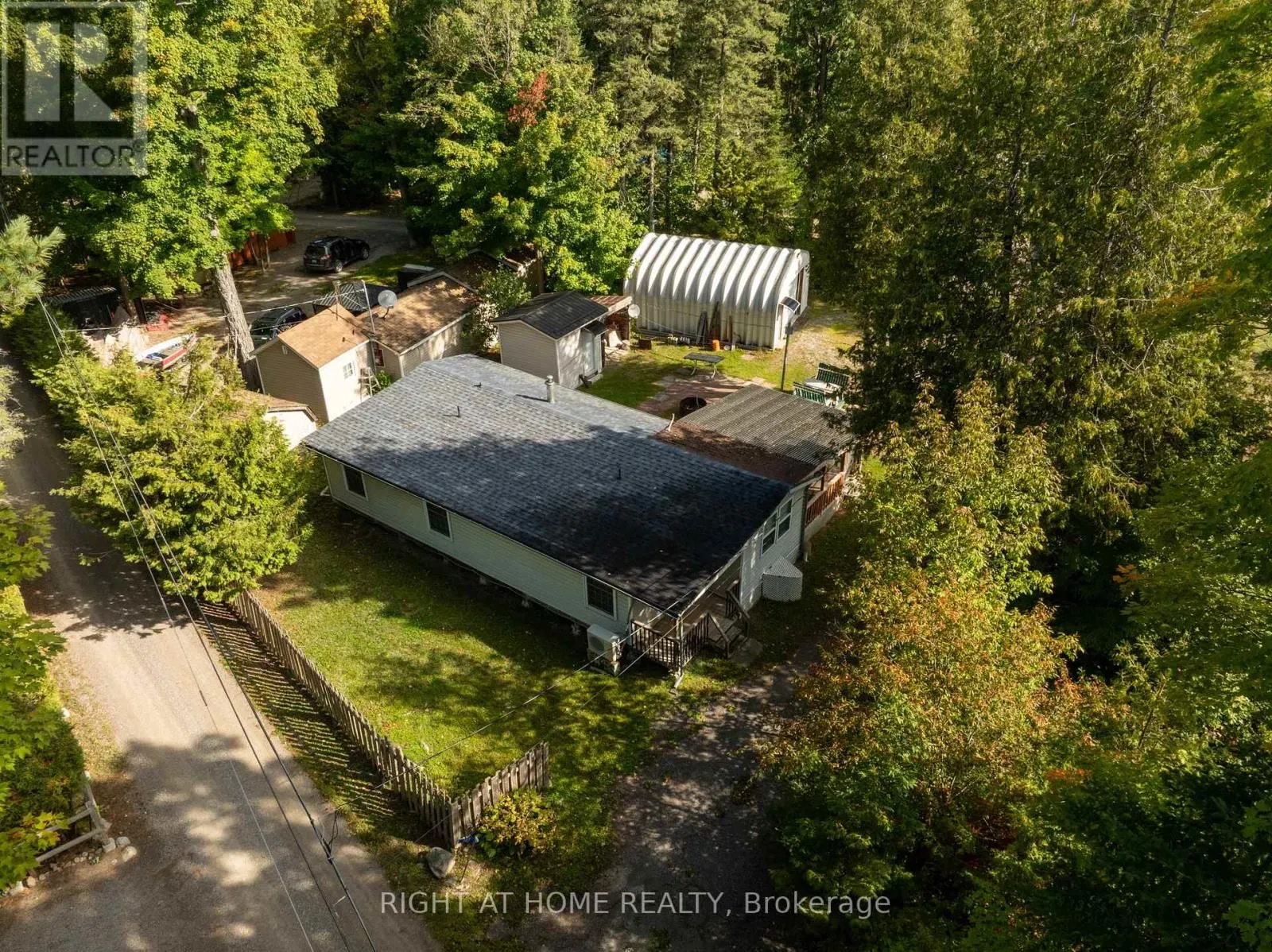 137 TRILLIUM TRAIL S
