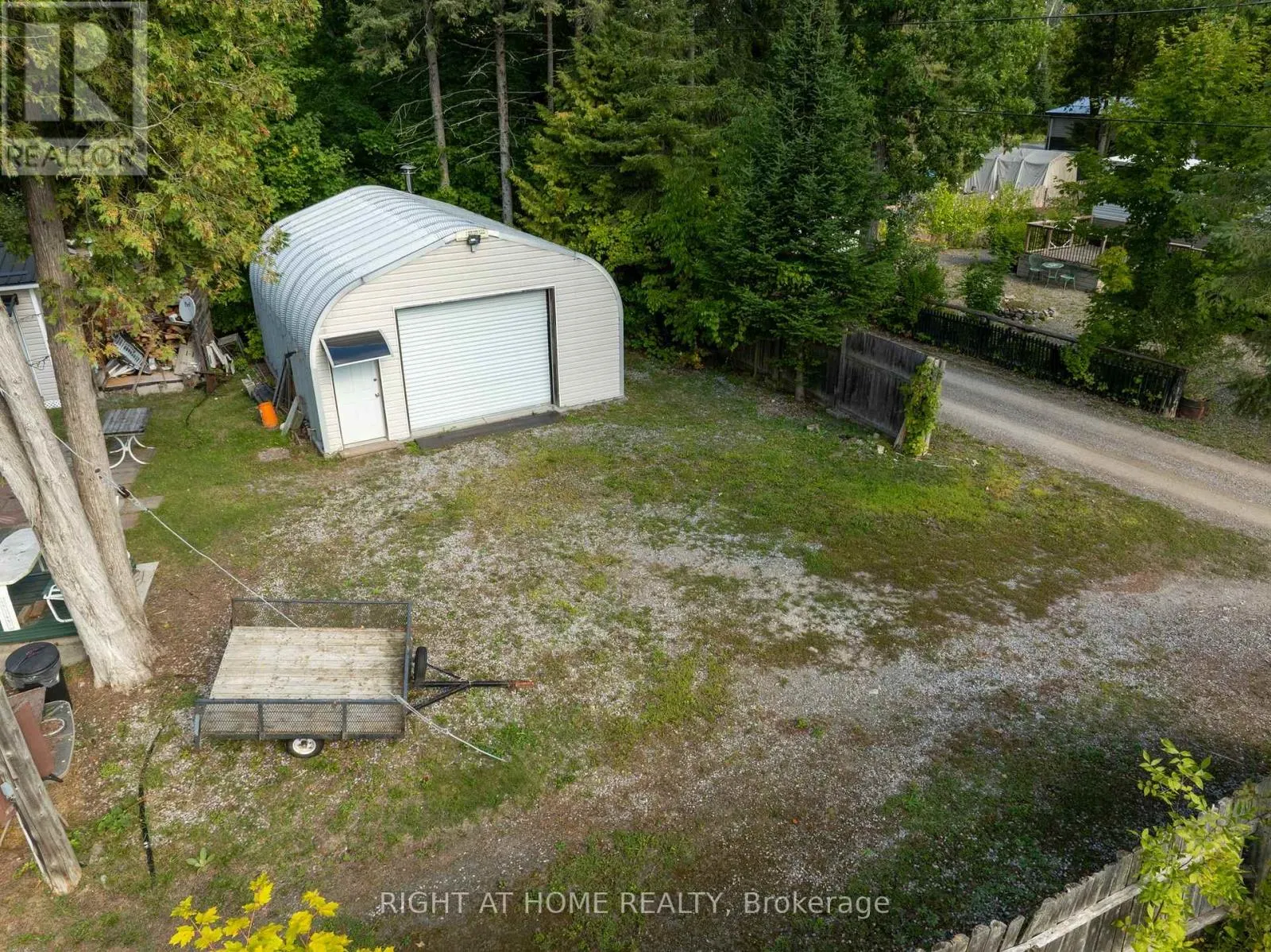 137 TRILLIUM TRAIL S